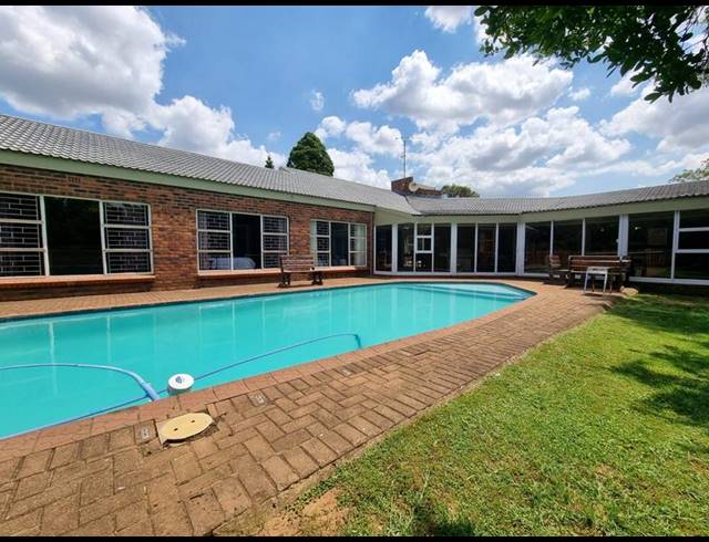 5 BEDROOM HOUSE FOR SALE IN THREE RIVERS EAST